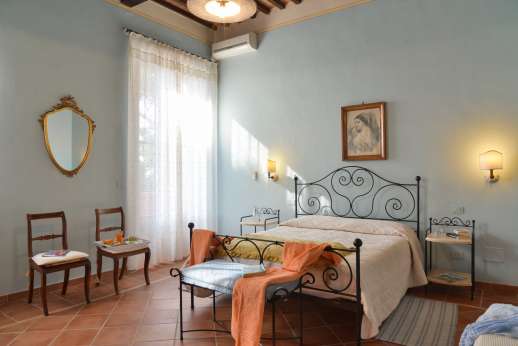 Villa Astori - A double bedroom, all bedrooms are air conditioned and with en suite bathrooms.