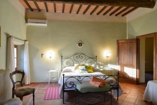 Villa Astori - A double bedroom, all bedrooms are air conditioned and with en suite bathrooms.