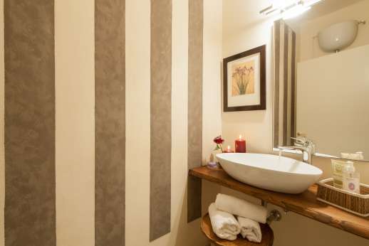 Villa Atena - En-suite bathroom