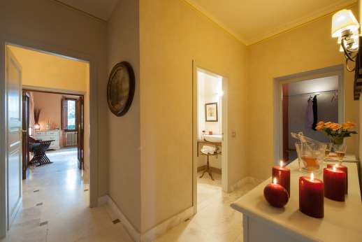 Villa Atena - First floor hallway