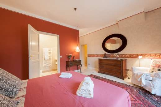 Weddings at Villa Atena - Another view of the room