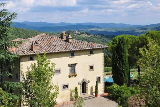 Villa Bracciano - A protected national monument, Villa Bracciano was built over 500 years ago by the Ricasoli family, wine producers for generations.