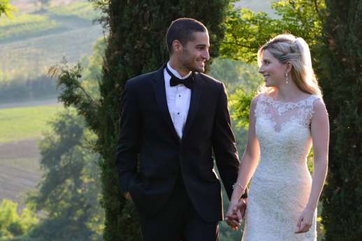 Villa D'Elsa - The look of love! The perfect setting for wedding photos