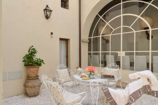 Villa Di Masseto - The inner courtyard looking through to the dining area