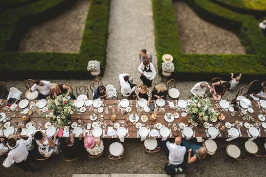 Weddings at Villa Zambonina - Wedding breakfast held in the Italian gardens