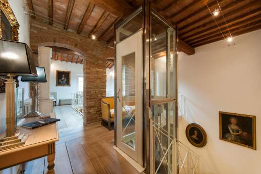 Villa Dasya - There is a lift from the ground floor to the first floor only.