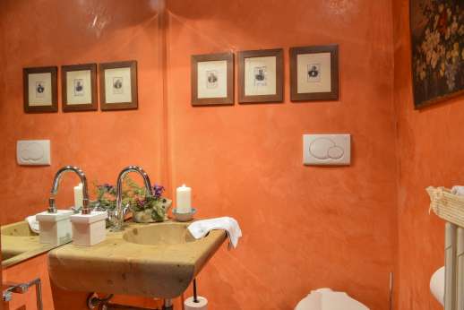 Villa Dasya - The ground floor service bathroom.