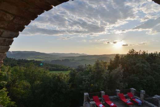 Querciatello - Sunsetting over the amazing view
