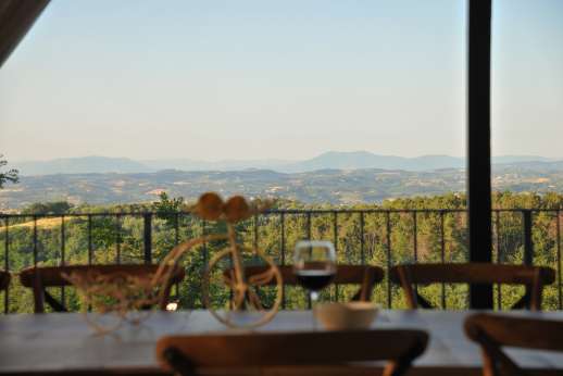 Villa Ostignano - A view to dine to