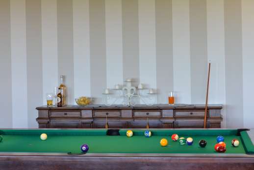 Weddings at Villa Ostignano - Billards table