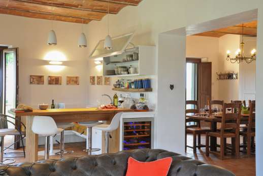 Segreto Gelsomino - Sitting room look towards the kitchen and dining room