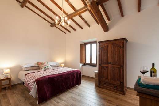 Segreto Gelsomino - First floor air conditioned twin bedroom [convertible to doubles] with en suite bathroom