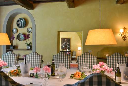 Poggio Ai Grilli - Have all your meals cooked at the villa.