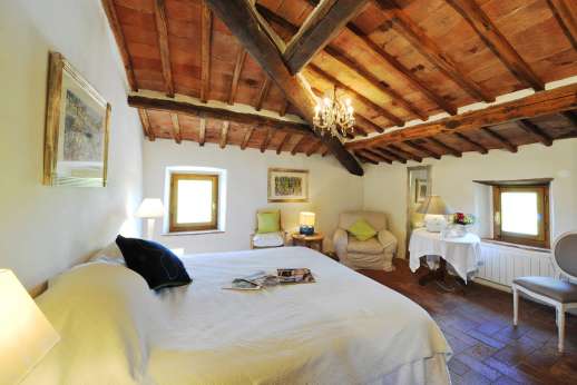 Torre di Hesperides - First floor air conditioned double bedroom.
