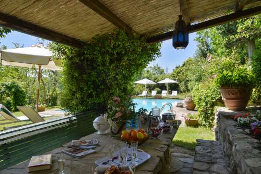 Montesassi - Peaceful feeling to this property and garden.