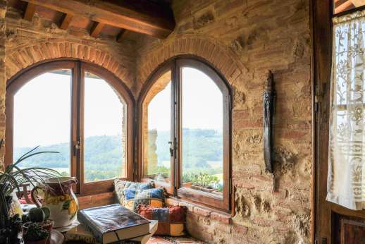 San Leolino - Sung reading corner on the first floor enjoys magnificent views