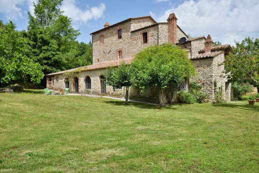 La Pergola di Montegiove - Large and well kept grounds