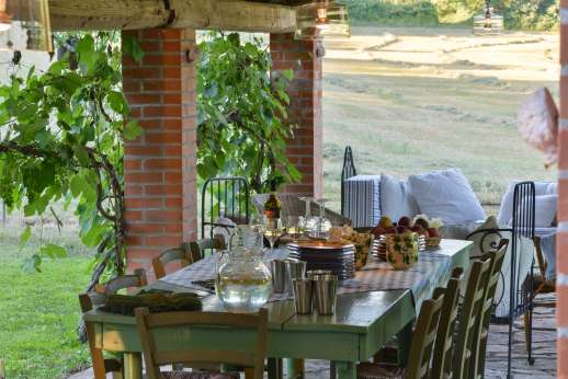 La Pergola di Montegiove - The loggia perfect for al fresco dining.