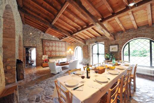 La Pergola di Montegiove - The dining area.