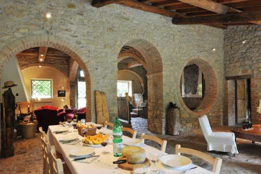 La Pergola di Montegiove - The large open plan ground floor.