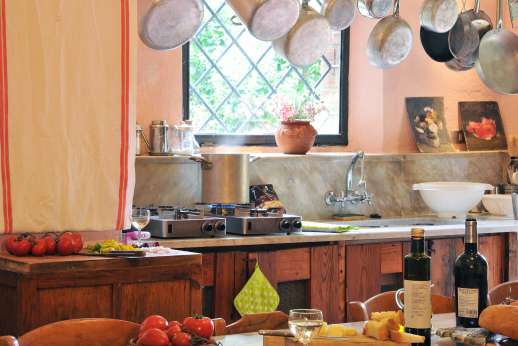 La Pergola di Montegiove - The kitchen is well equipped.