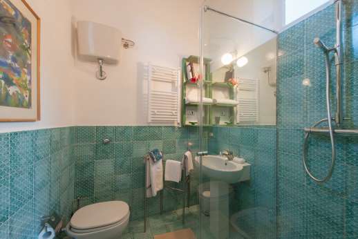 La Pergola di Montegiove  -A bathroom.