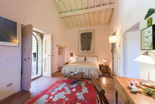 La Pergola di Montegiove - One of the double bedrooms.