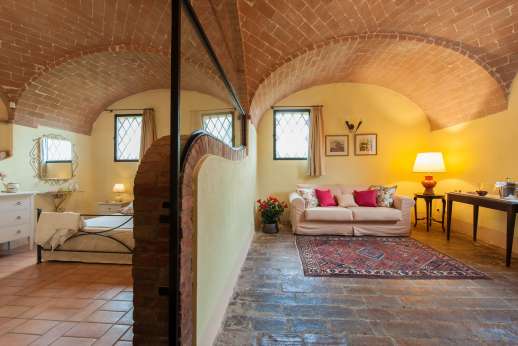 Ocrata Bianca - Ground floor large family suite composed by an air-conditioned bedroom