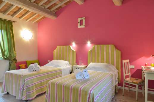 Podere Brogi - Guesthouse air conditioned twin bedroom