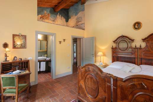 Podere Brogi - Main house first floor air-conditioned double bedroom