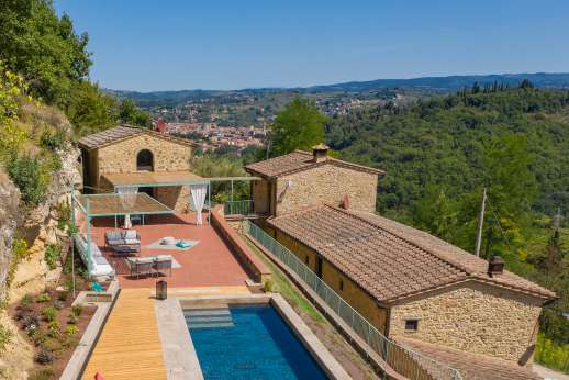 Sul Coccomorlo - Enjoying beautiful views in the hills not far from San Gimignano
