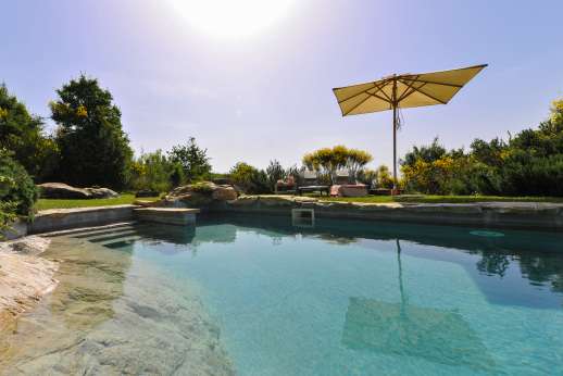 Casetta Termine - Refreshing natural looking pool