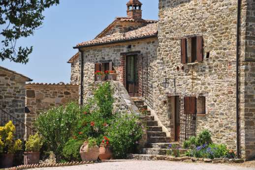 Bellona Di Sotto | 5 Bed Luxury Villa with Pool | Cortona - Traditional stone farmhouse surrounded with herbs and flowerbeds
