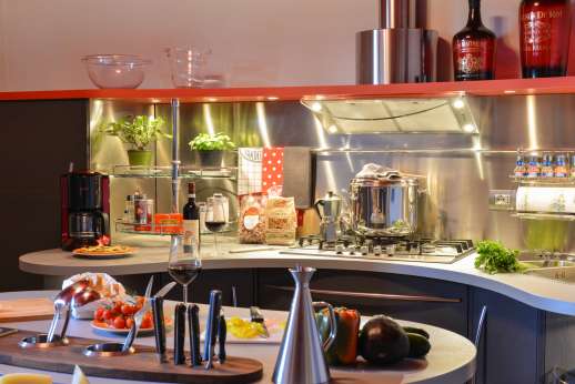 Solomonio - A modern well equipped kitchen