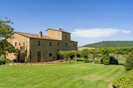 Podere Celli - The pool over looking the rolling Tuscan Hills