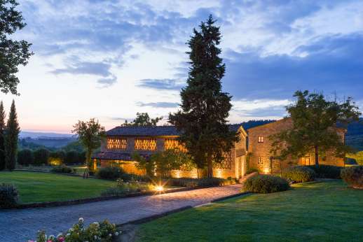 Podere Celli - The villa by evening