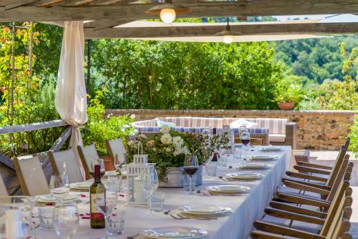 Podere Celli - A picture-perfect Tuscan farmhouse, Podere Celli and its old stone walls blend beautifully into the vine covered hills of western Chianti.