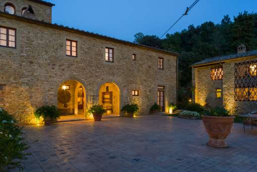 Podere Celli - The large terrace villa and guesthouse