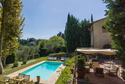 Villa Dasya - Below on a lawned terrace is the private swimming pool where you can enjoy beautiful views of the village and of the beautiful countryside