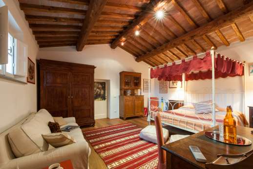 Villa Dasya - Second floor double bedroom.