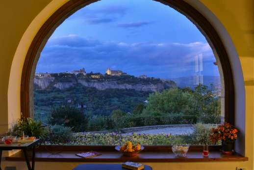 Cipresso Dorato - Medieval city of Orvieto as seen from the sitting room