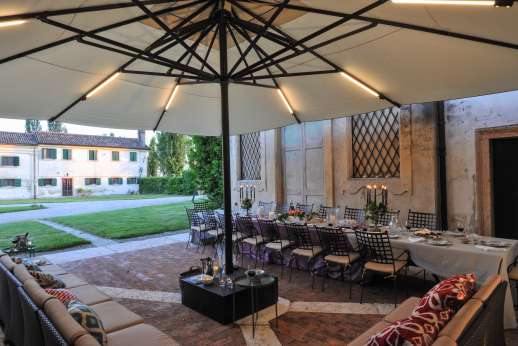 Villa Zambonina (x 18 people) with Staff and Cook