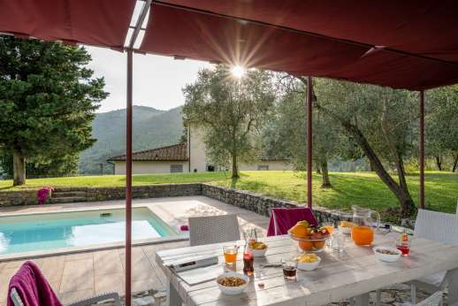 Podere Castelluccio - The 4x12m/13 x 33 feet private swimming pool is set above the house.