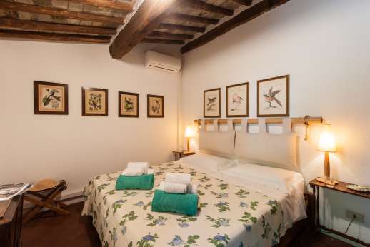 Villa Cignano - Another of the air conditioned bedrooms.