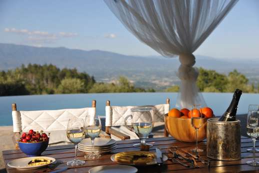 Il Cortile Pratolino (x 15 people) with Staff and Cook - A beautiful villa to be enjoyed in the evening