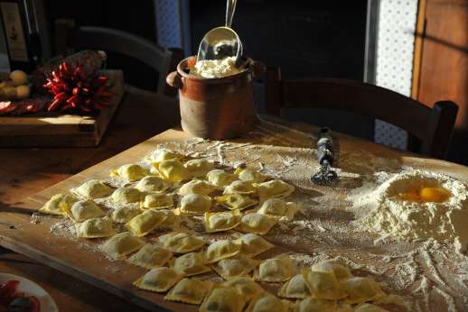 Il Cortile Pratolino (x 15 people) with Staff and CookIl Cortile Pratolino (x 15 people) with Staff and Cook