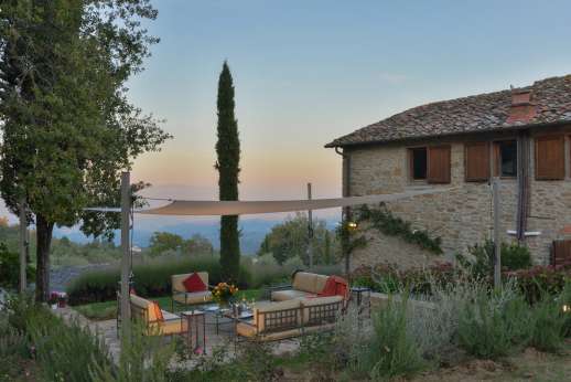 Il Cortile Pratolino (x 15 people) with Staff and Cook - Shaded seating area by the side of the villa