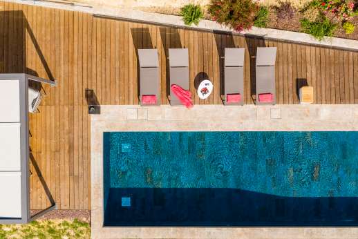Sul Coccomorlo - Outdoor living space with a private heated swimming  pool