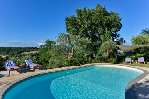 I Ruderi - Private and charming perched at the edge of a perfectly preserved and impossibly picturesque medieval village.