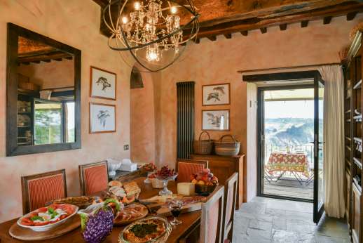 I Ruderi - View of the dining area leading out to the terrace.